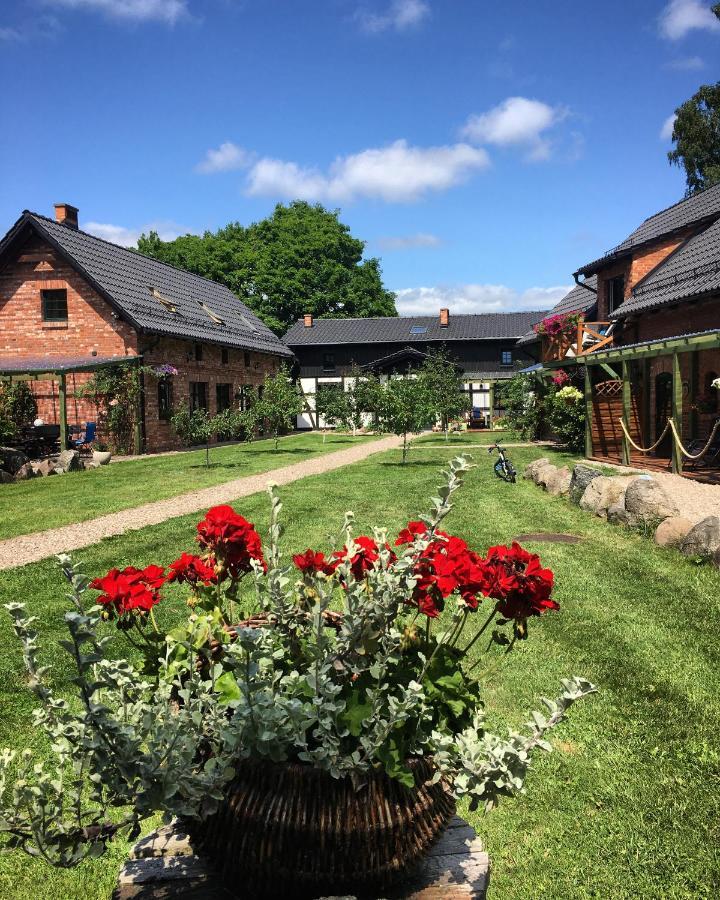 Hubertowka Apartment Somonino Luaran gambar